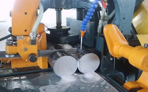 英德卧式带锯床的送料方式有哪几种？